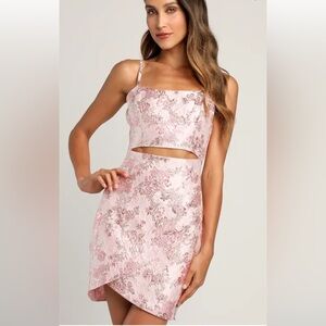 Lulu's Pink with gold metallic foil detail floral jacquard cut out minidress M